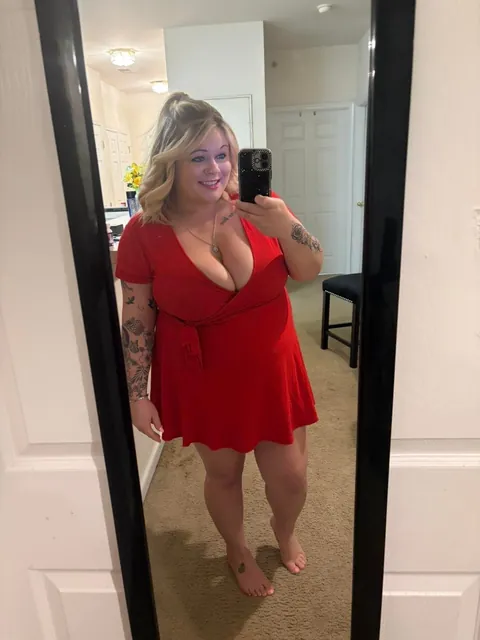 Loving this new dress! ❤️