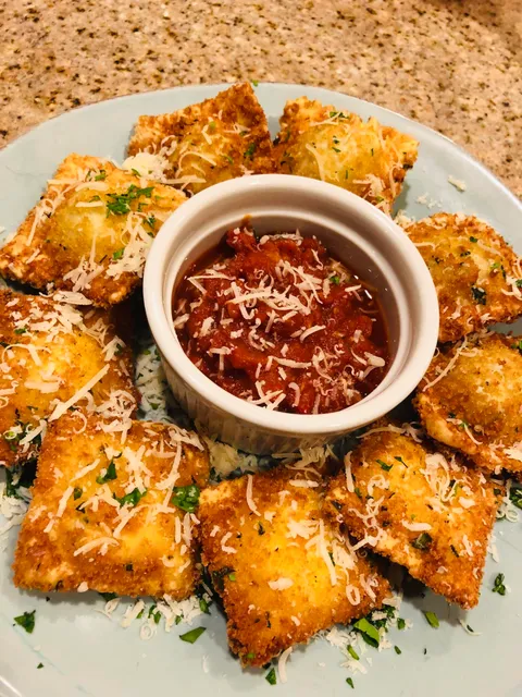 [Homemade] St. Louis style toasted raviolis