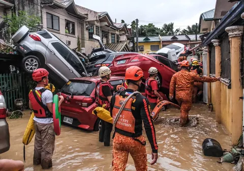 Effects of Typhoon Kalmaegi looks AI Generated in Cebu, Philippines