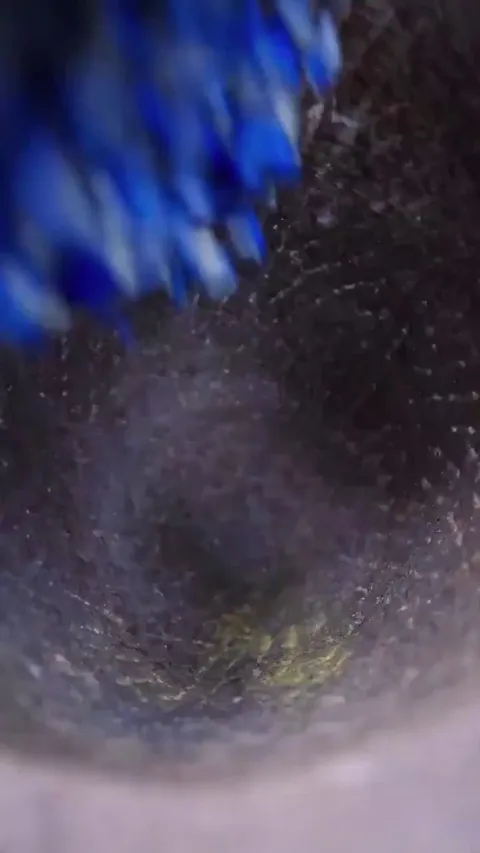 Making a traditional paper parasol