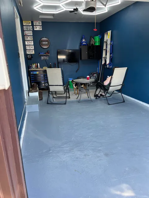 Did something with this little garage