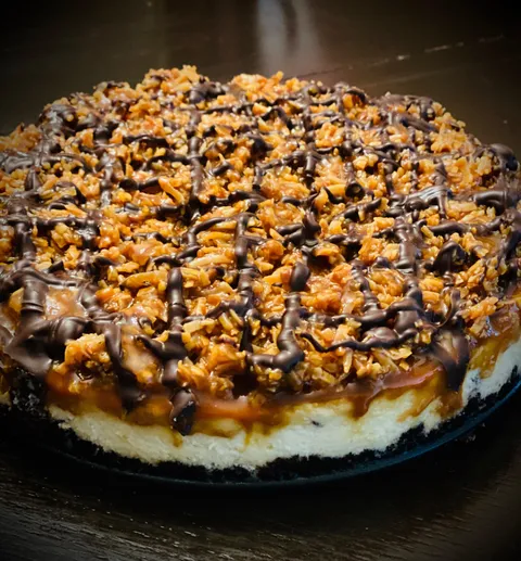 [Homemade] Samoa Cheesecake