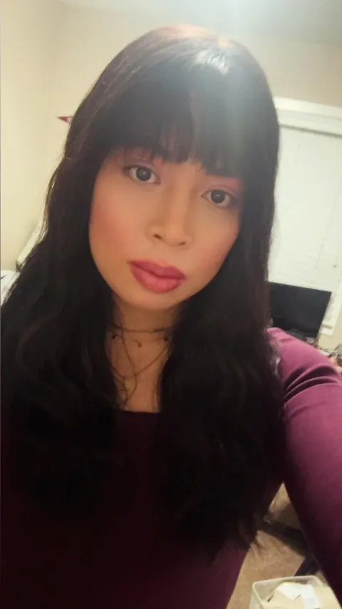 Been 4 months of transitioning (MtF)..This Holiday Season I finally decided to experiment with make up.. How did I do?