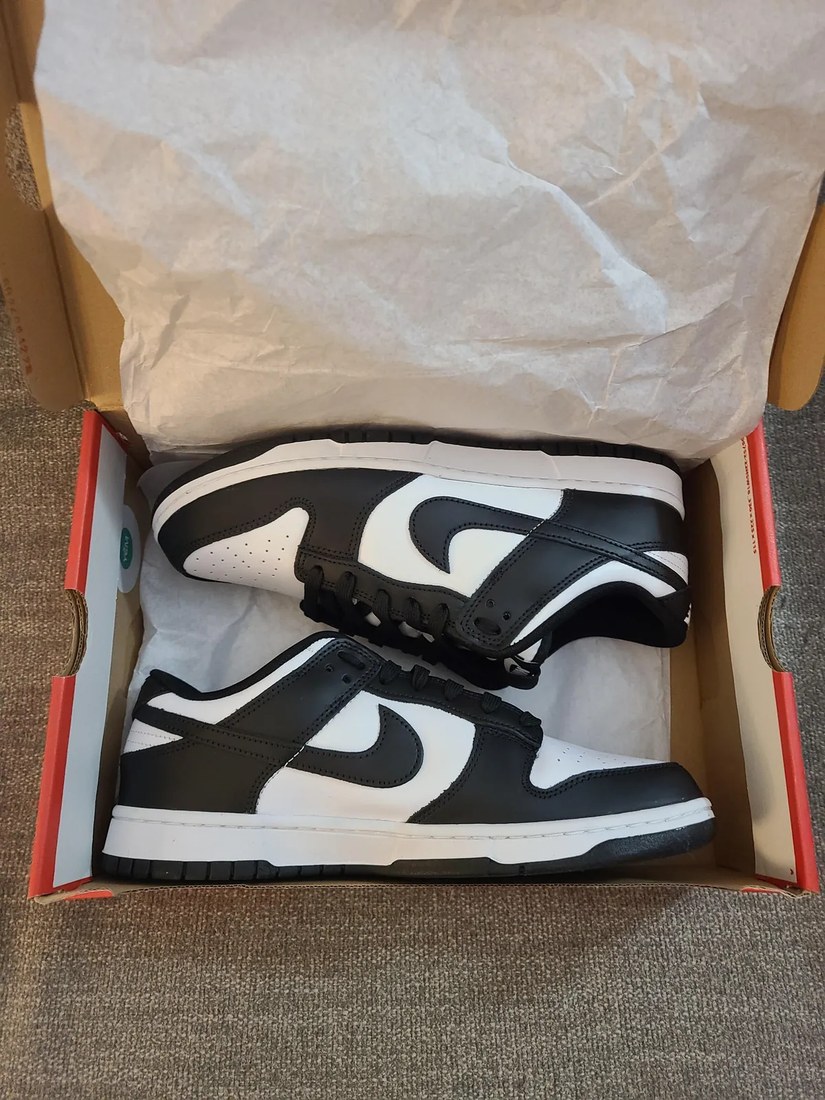 Birthday gift from my fiancée. Nike dunk low pandas. Straight to feet. 
