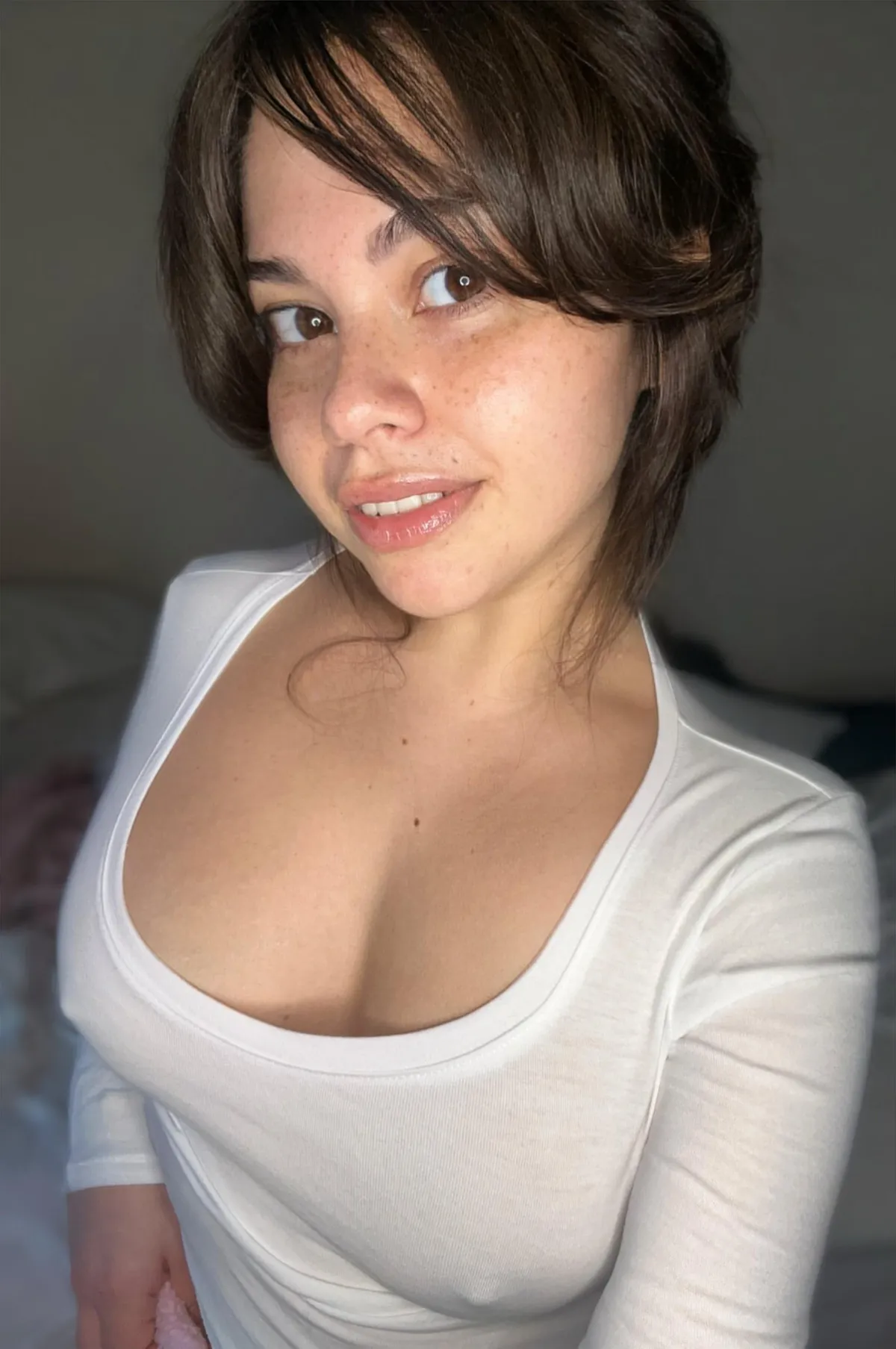 My no makeup face and no bra tatas lol 