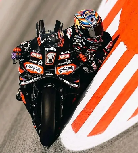 Jorge Martin getting his shoulder down at Circuit de Barcelona-Catalunya