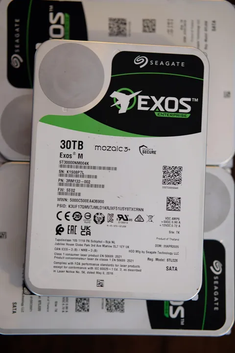 While gamers show off their new GPUs, I show off my new 330TB data mountain!