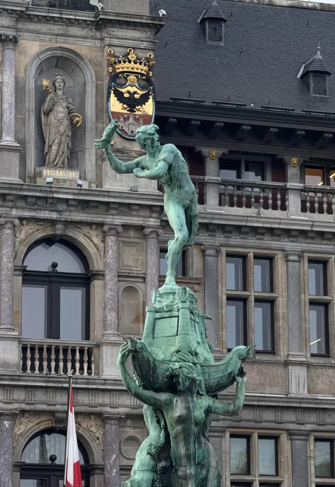 A day in Antwerp, Belgium, autumn 2025.