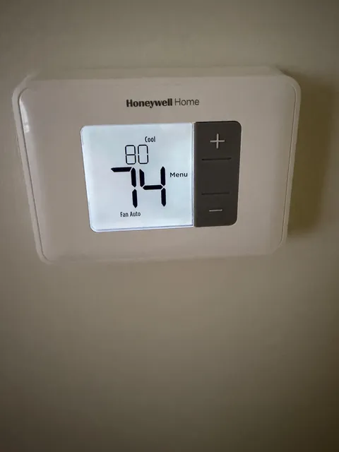 Father-in-law keeps the house at 80 degrees when we’re visiting him in South Florida.