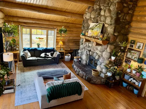 Our Cozy Wyoming Cabin in Autumn 🐾🧡❤️