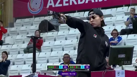  Korean women's pistol shooter Kim Ye-ji casually breaking a world record and winning gold