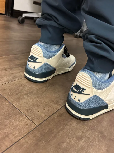 Levi’s x Jordan “Sail” LA exclusive