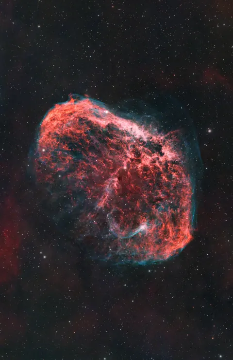Crescent Nebula - Bortle 9