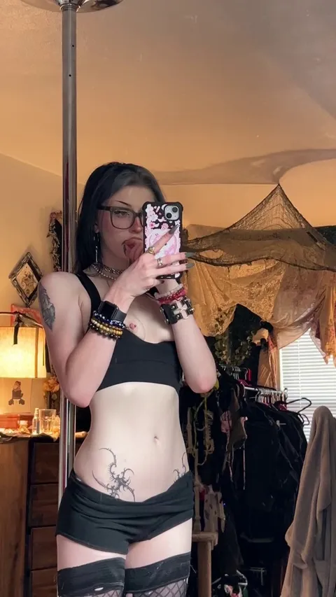 The average dick is 5 inches... how big is yours?