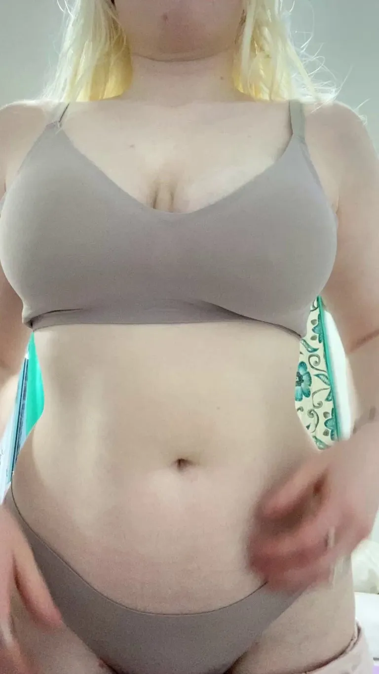 Titty drop of a busty albino girl