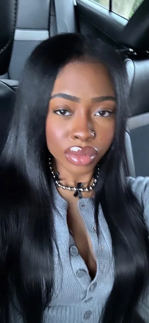 Her Lips Got Me Going Crazy 🍆💦🥜🥜😵‍💫