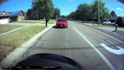 [OC] driver knew they messed up when they didn't stop at the 4 way in front of the police