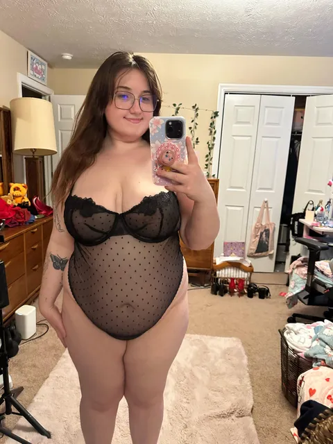 This bodysuit shows off my hip dips 🙊