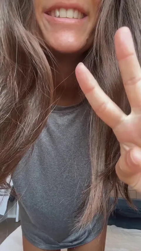 T-shirt on t-shirt off