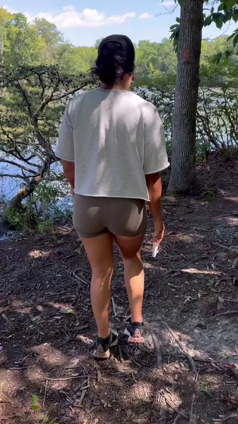 Quick bj in the woods