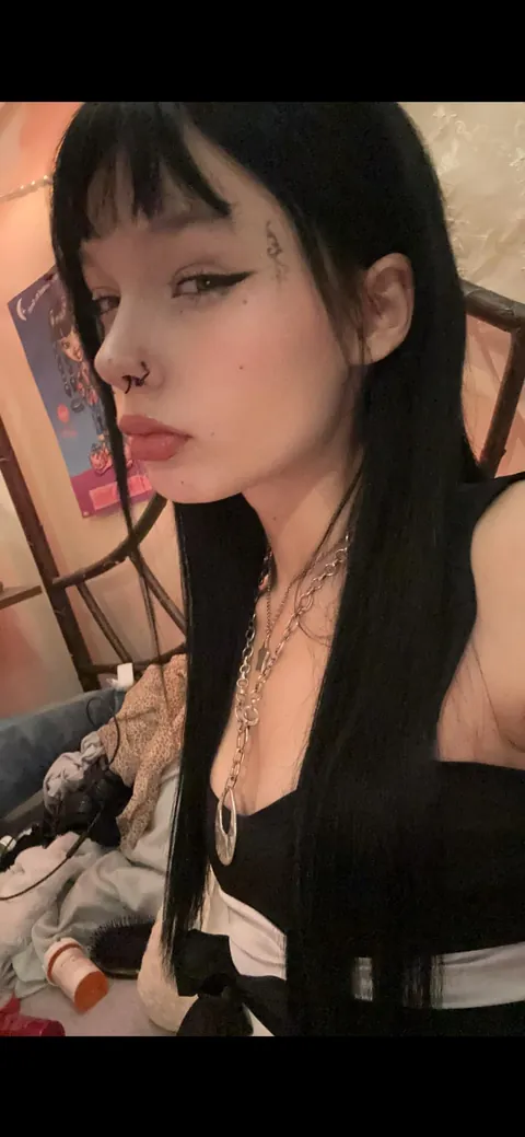 18f ruin my weekend please xD