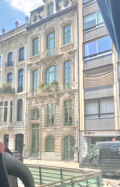 Does anyone know the name of this architectural style?