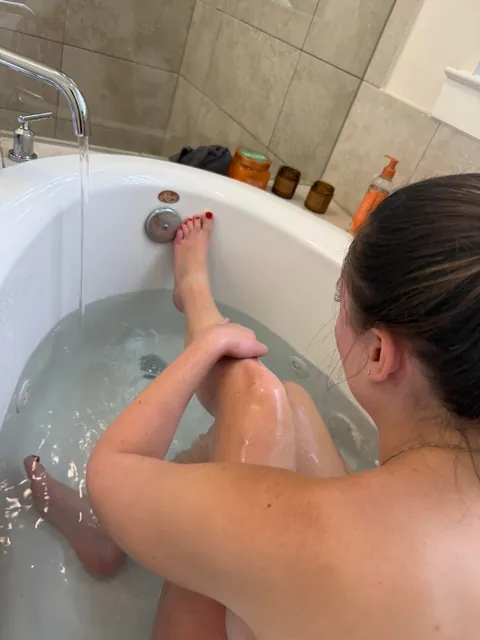 The phases of a Hotwife