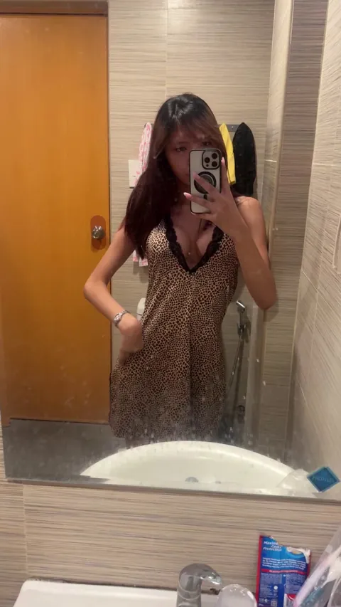 I woke up with this boner >.<