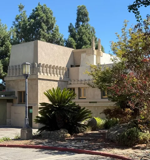Hollyhock House - Frank Lloyd Wright - Los Angeles, CA