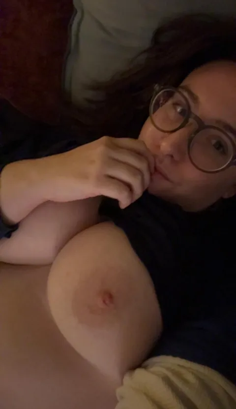 (Gl)ass &amp; titties (f)