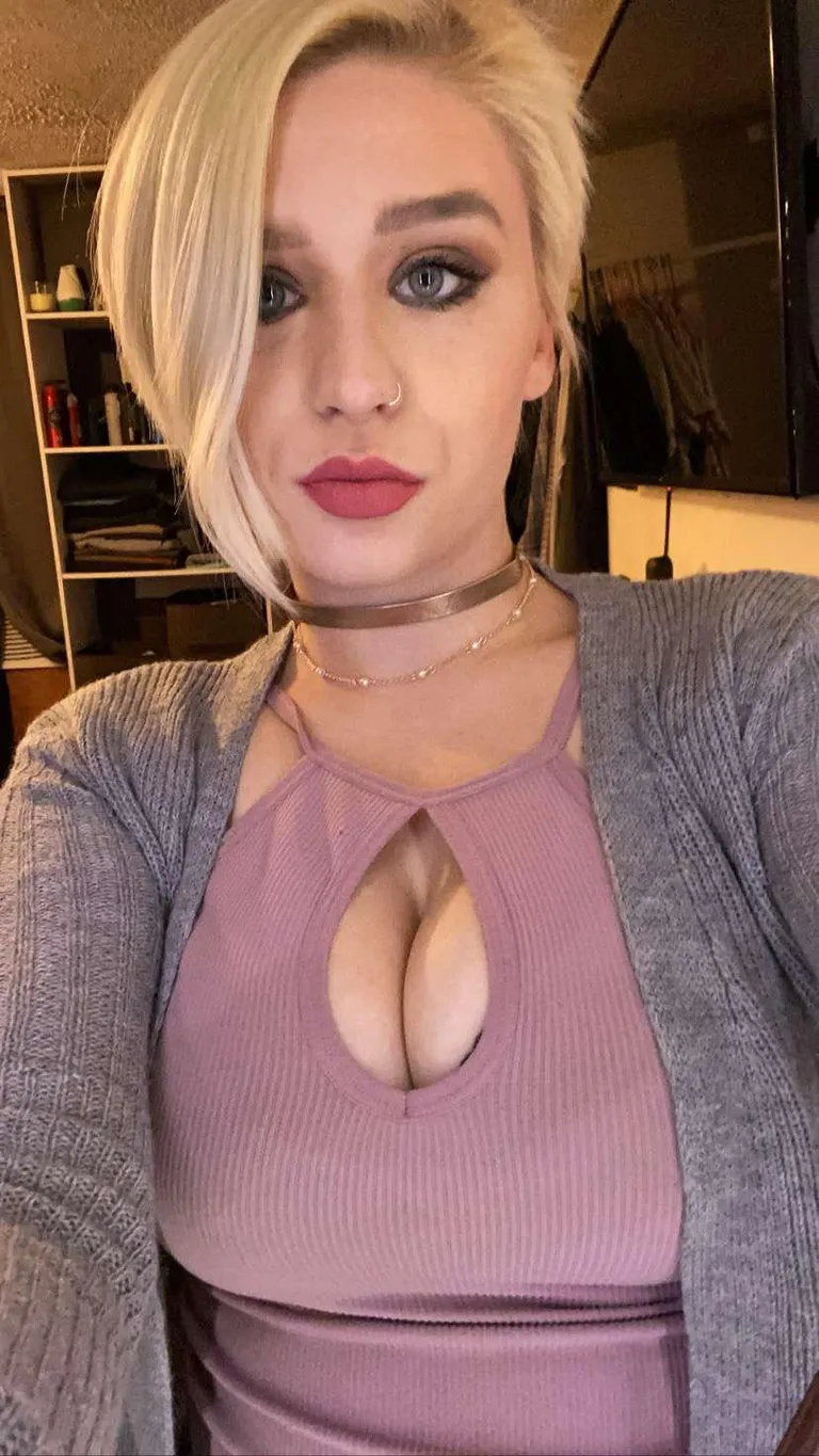 This shirt is ver popular when I go out... can’t quite sort out why 🤪