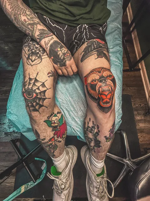 Finally got both of my knees done. All work done by Eric Burger, Woodstock IL,
