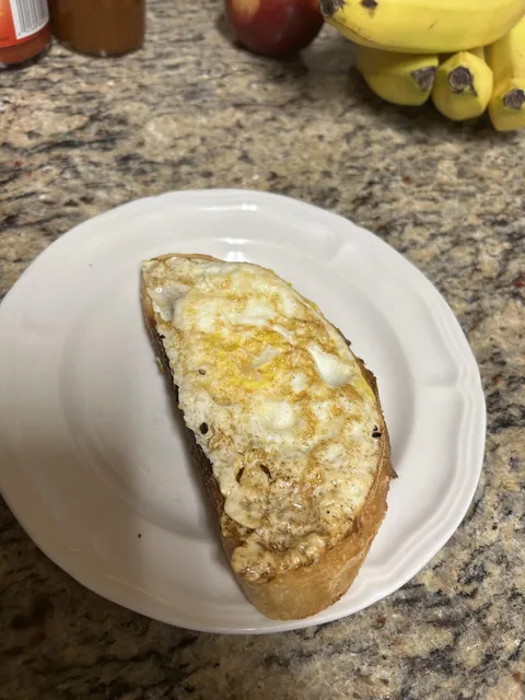 My partner made an egg that perfectly fit my toast