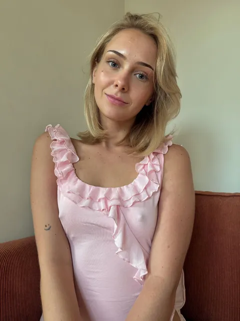 I hope you admire my braless fashion