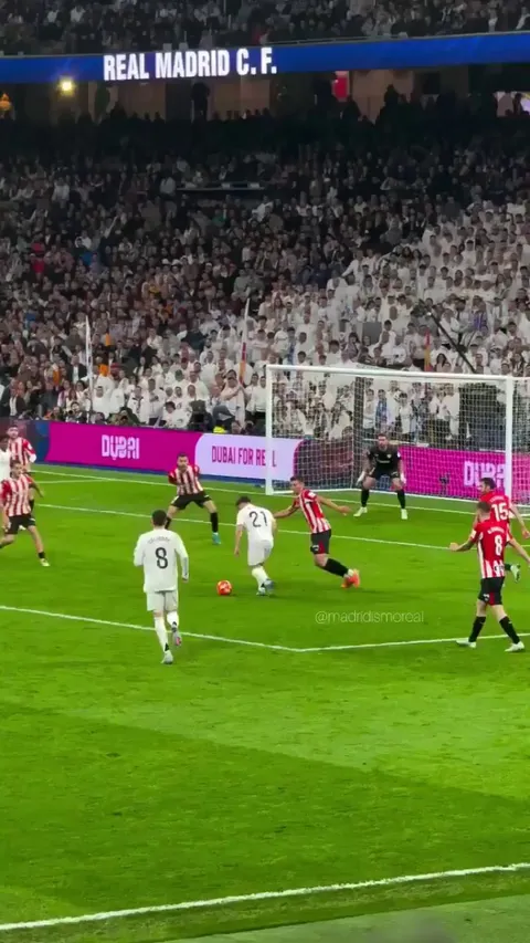 Fede Valverde's volley goal against Athletic Bilbao from the stands