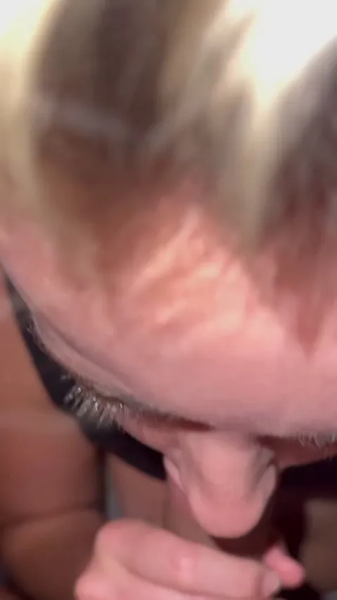 I love trying to make a man cum with eye contact