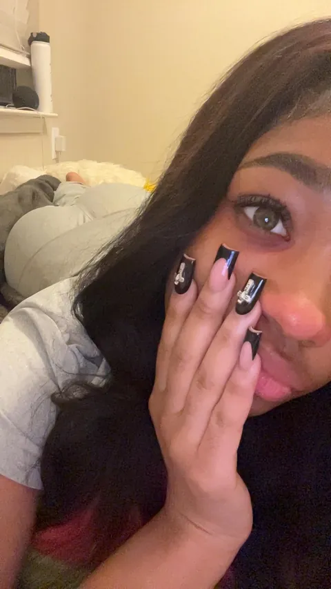 Hii I’m back sorry for the break, DM me to buy ☺️