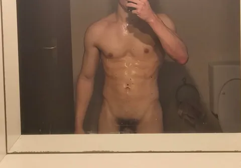 26y.o italian selfsucker