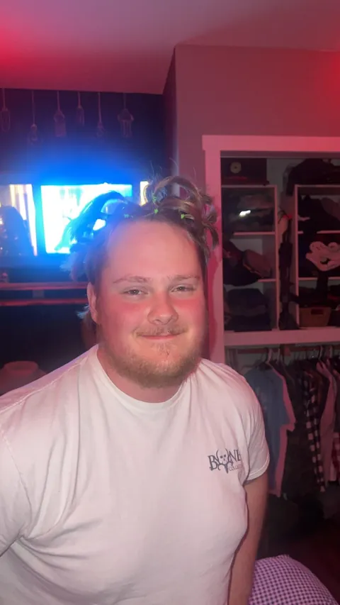 20M plumber from Arkansas Do your worst. Roast me.