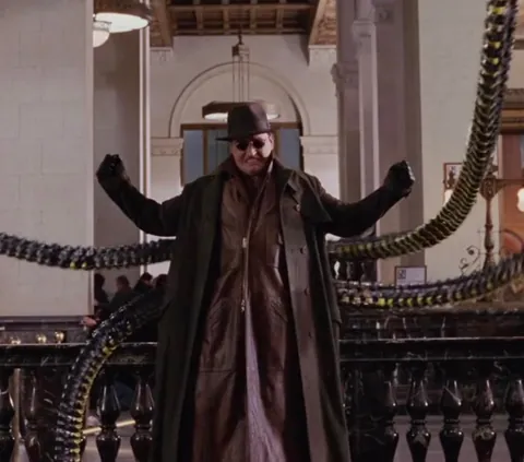 [OC] Winning a cosplay contest