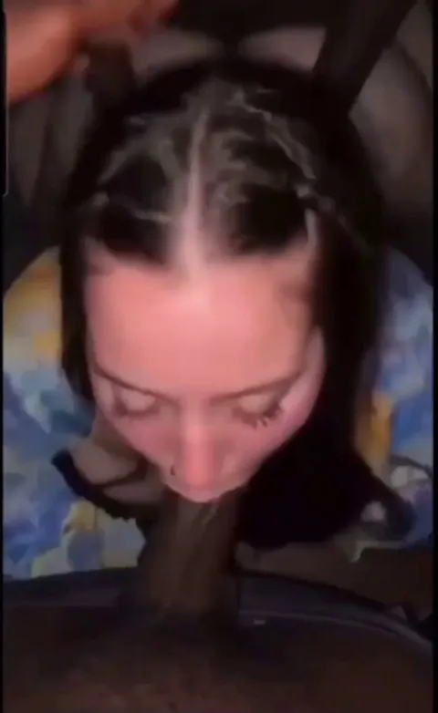 PAWG getting slutted out