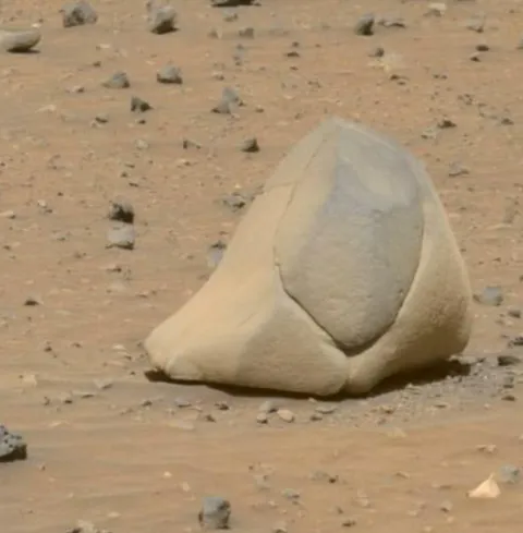 Martian Rocks. Credit: NASA/JPL/Cornell