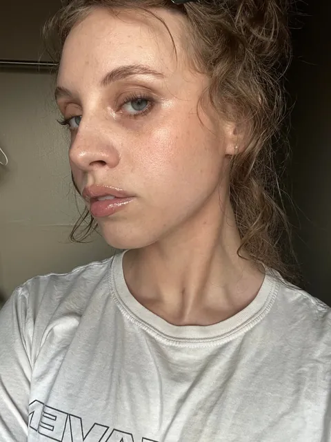 I’ve been super inspired by the soft cool smokey eye and nude lip looks of the 2000s lately