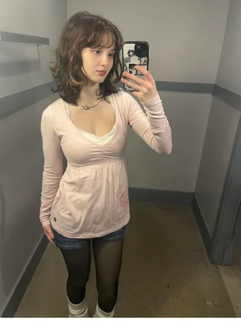 this is such cute outfit combo