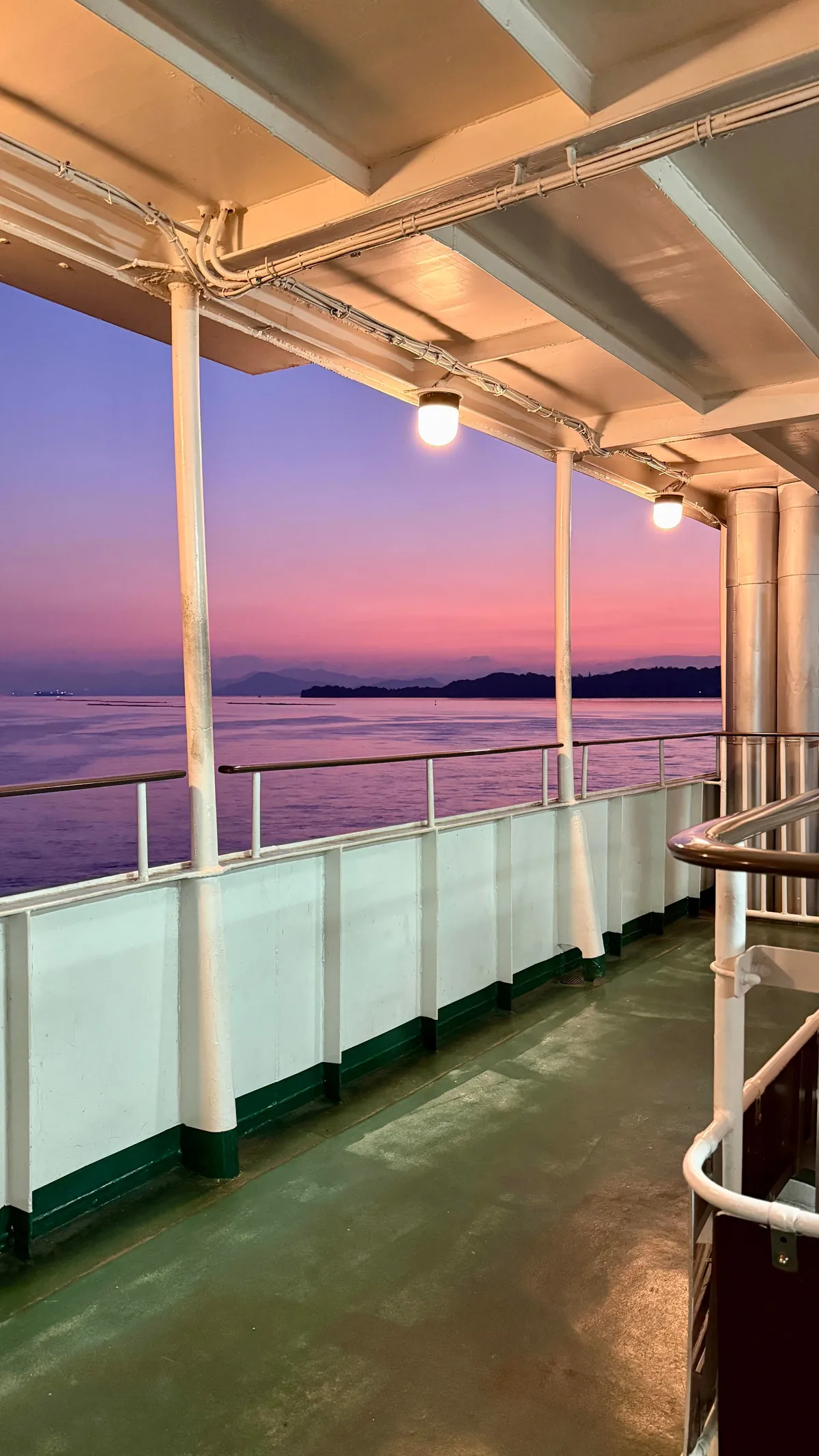 Japan in fall 🍁⛩️🚴‍♀️