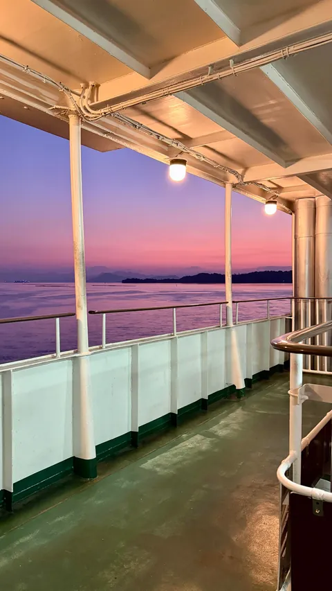 Japan in fall 🍁⛩️🚴‍♀️