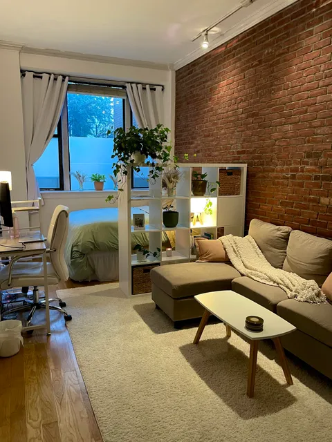 my only goal for my first solo apartment was to make it as cozy as possible 🤗