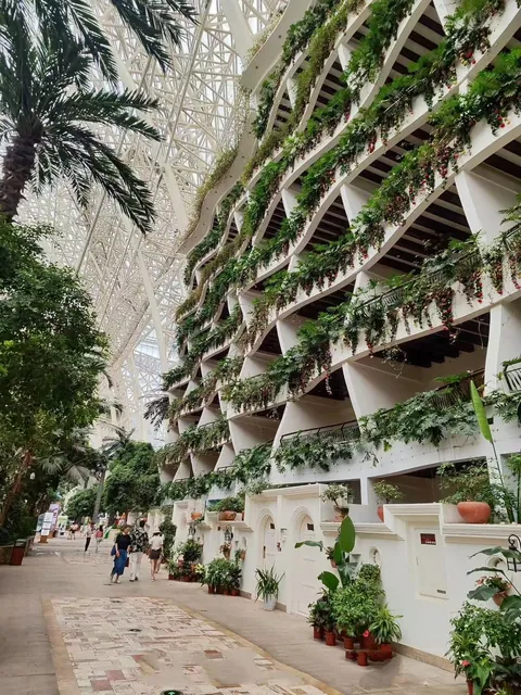 The world's largest single building - Chengdu Global Center