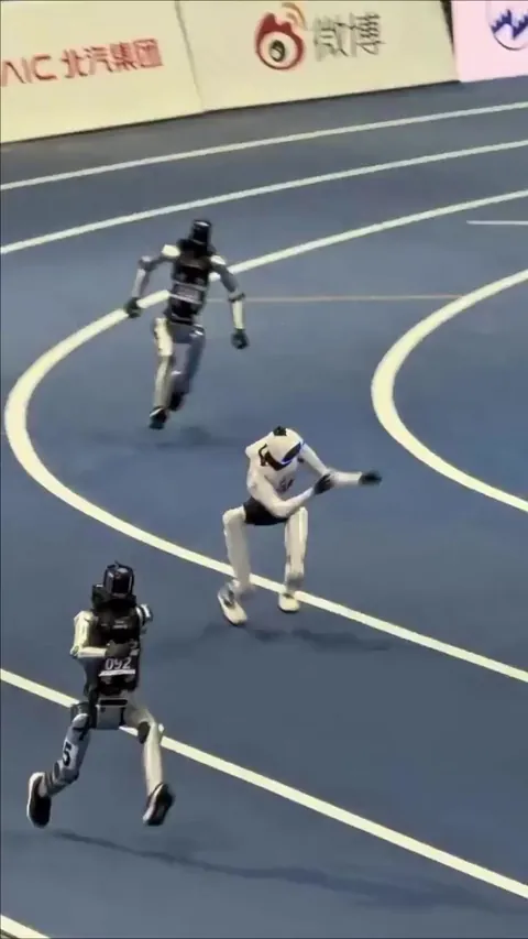 Federal droid destroys its competition