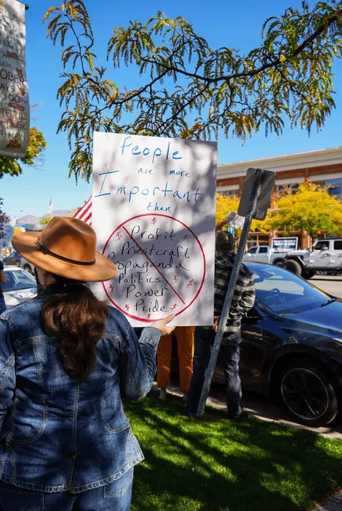 Sharing our love from Utah.